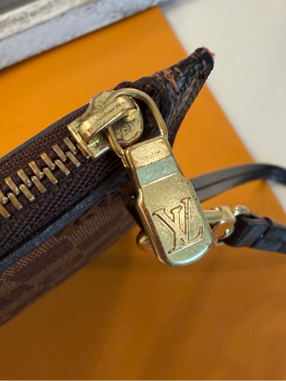 Louis Vuitton Neverfull GM Clutch • Pochette in Damier Ebene - Picture 4 of 9